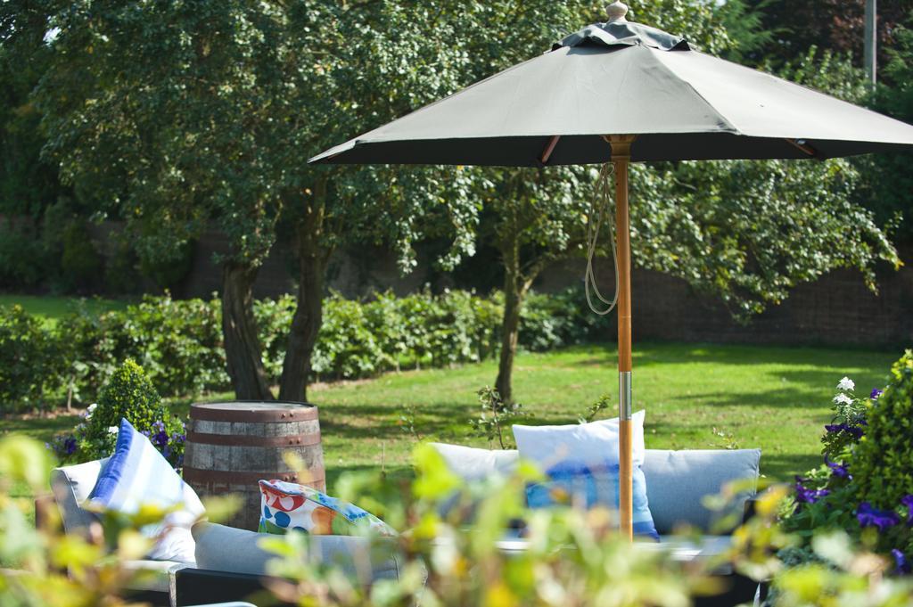 The Bell, Alderminster Bed and Breakfast Stratford-upon-Avon Exterior foto